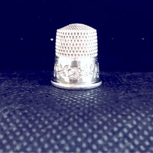 Sterling silver sewing thimble